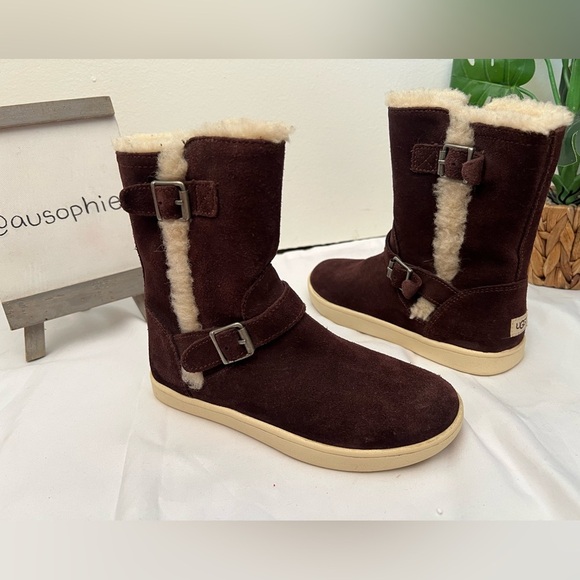 Ugg kids barley Demi brown suede and wool lined rubber sole boot size 13 - Picture 4 of 10